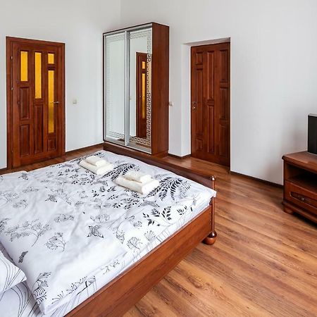 Bv Apartments Exquisite Lviv Dış mekan fotoğraf