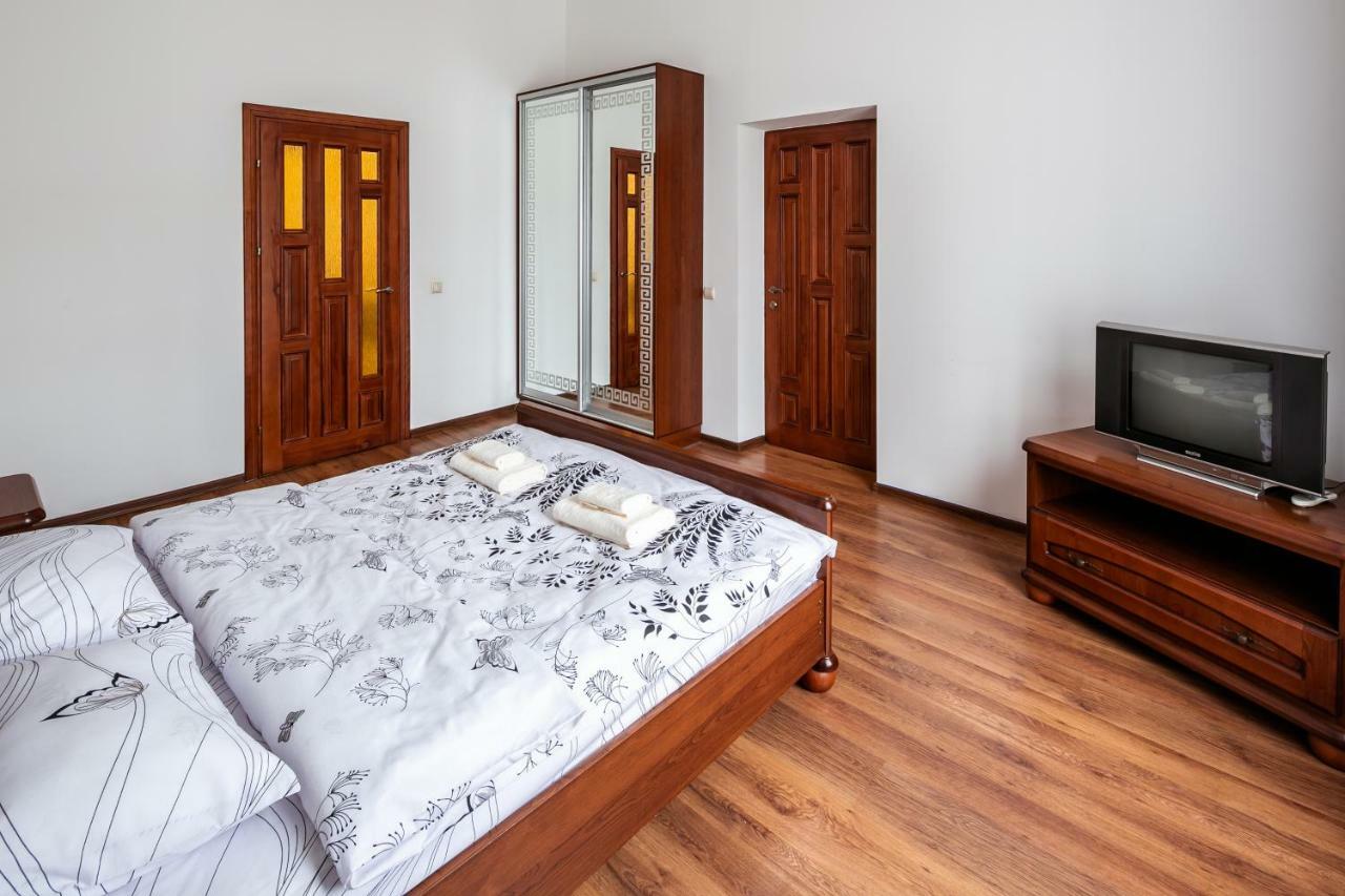 Bv Apartments Exquisite Lviv Dış mekan fotoğraf