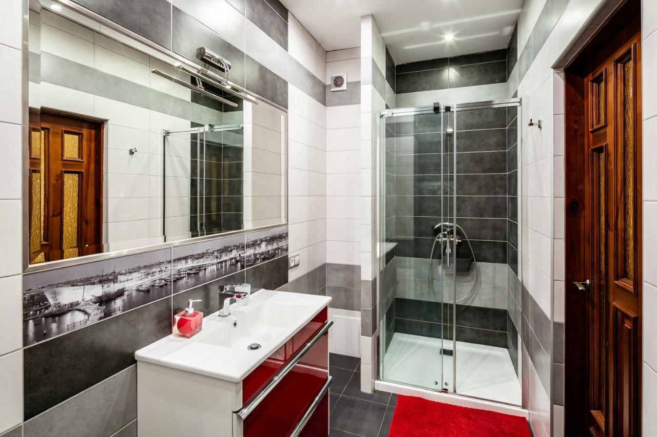 Bv Apartments Exquisite Lviv Dış mekan fotoğraf