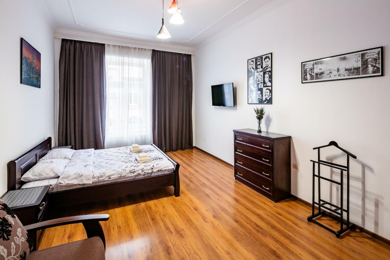 Bv Apartments Exquisite Lviv Dış mekan fotoğraf