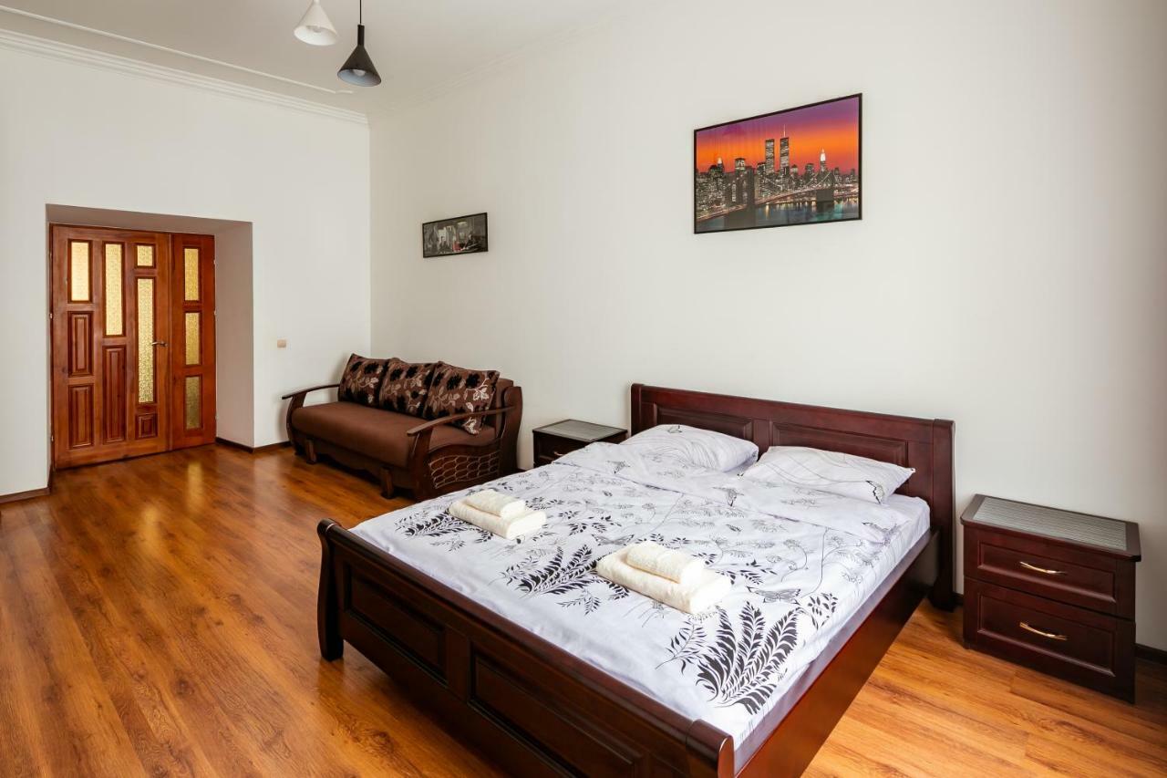 Bv Apartments Exquisite Lviv Dış mekan fotoğraf