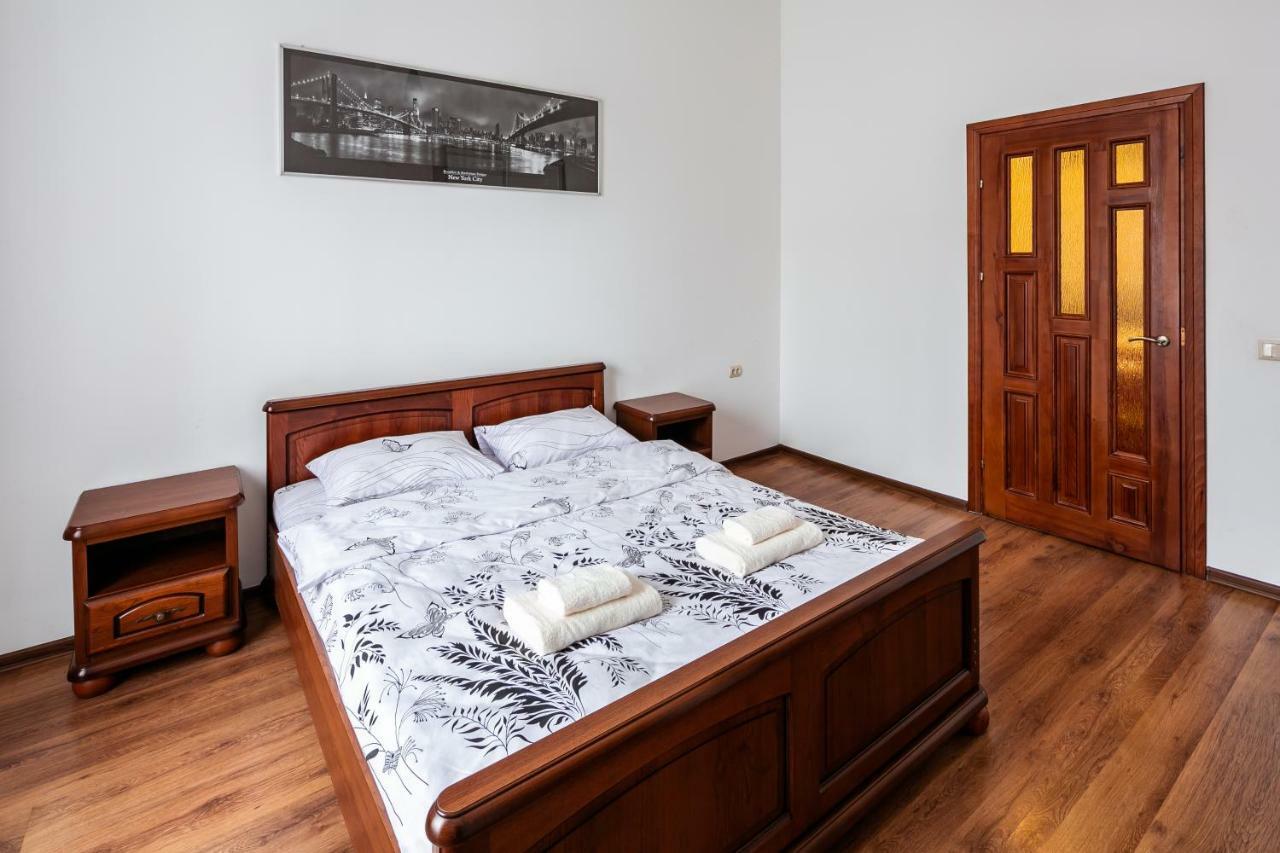 Bv Apartments Exquisite Lviv Dış mekan fotoğraf