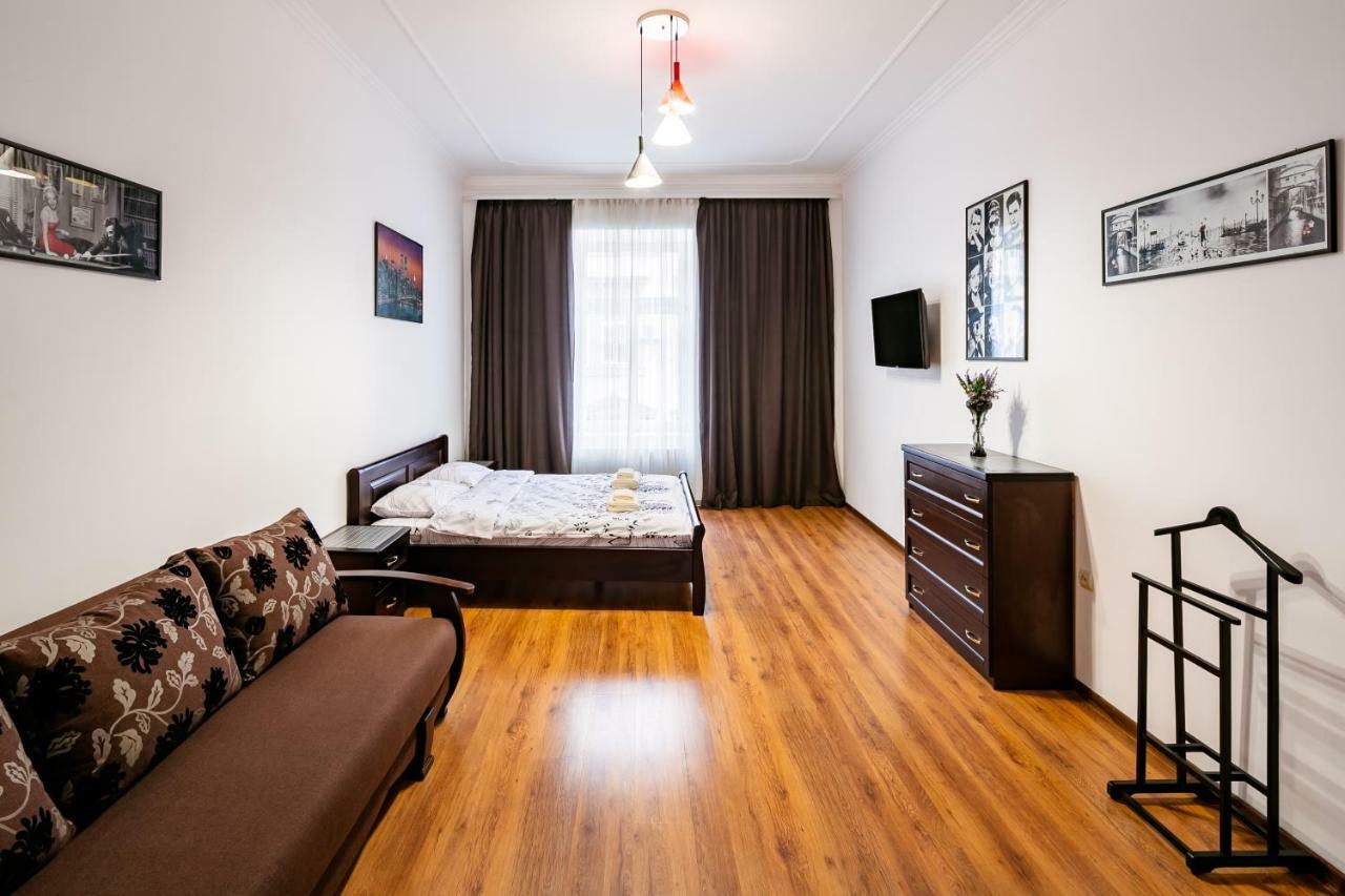 Bv Apartments Exquisite Lviv Dış mekan fotoğraf